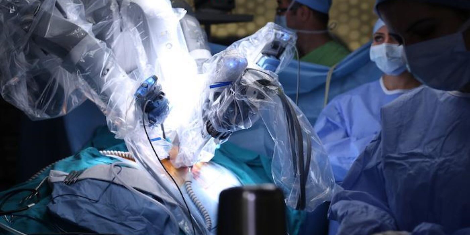 RIVOLUZIONE MININVASIVA: L’ARTE DELLA CHIRURGIA DEL FUTURO